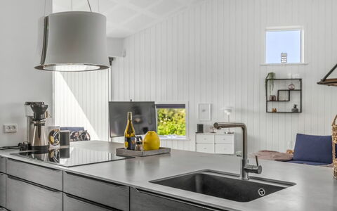 Vilda - 416M from the Sea: Cucina, Controsoffitto, Interior Design, Pavimentazione, Elettrodomestico Da Cucina, Lavandino Della Cucina, Idraulico Fixture, Rubinetto, Cabinetry, Lampada