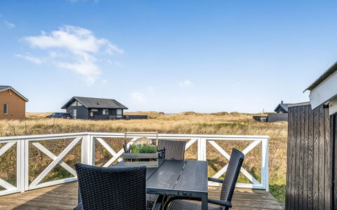 Holger - 50M from the Sea: Casa, Casa, Porta, Tetto, Villetta, Estate, Giardino, Shade, Raccordo, Cortile