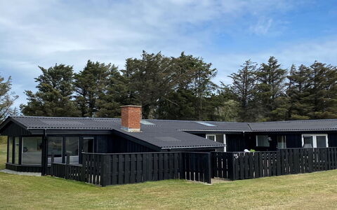 Albert - 340M from the Sea: Tetto, Casa, Casa, Lotto, Villetta, Portico, Shade, Estate, Raccordo, Cortile