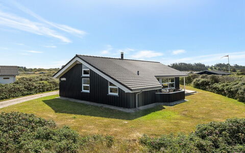 Lex - 150M from the Sea: Legna, Tetto, Casa, Villetta, Porta, Casa, Raccordo, Lotto, Edifici Giardino, Capannone