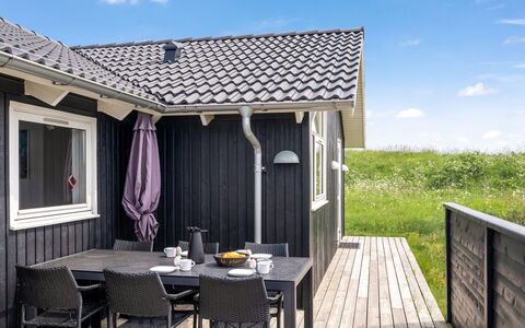 Frejdis - 1.1Km from the Sea: Legna, Casa, Casa, Porta, Tetto, Villetta, Portico, Raccordo, Deck, Latifoglie