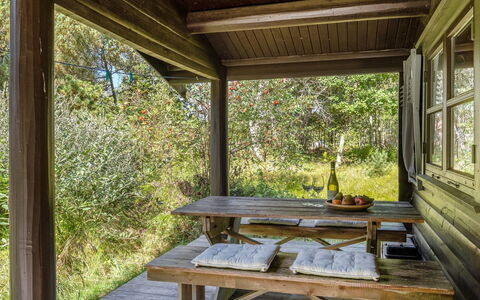 Beatrix - 700M from the Sea: Legna, Casa, Portico, Deck, Latifoglie, Tetto, Color Legno, Pavimento In Legno, Eco Hotel