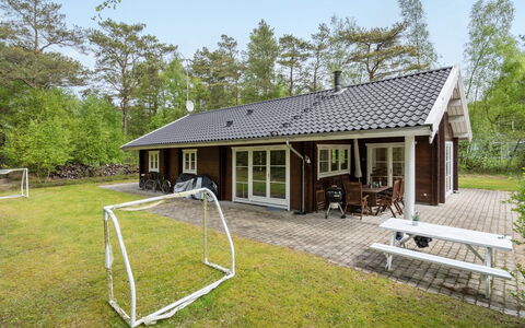 Rosamunde - 1.3Km from the Sea: 