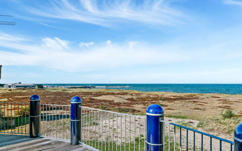 Solvej - 120M from the Sea: Rosso, Tavola, Serveware, Bicchieri, Dishware, Cibo