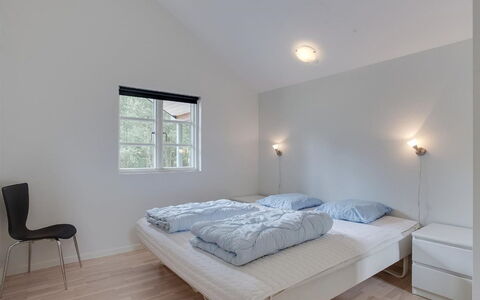 Beka - 500M from the Sea: Legna, Soffitto, Interior Design, Pavimento, Pavimentazione, Camera Da Letto, Letto, Casa, Camera, Mobilia