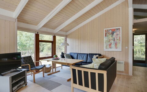 Bernarda - 400M from the Sea: Legna, Casa, Portico, Deck, Latifoglie, Tetto, Color Legno, Pavimento In Legno, Eco Hotel
