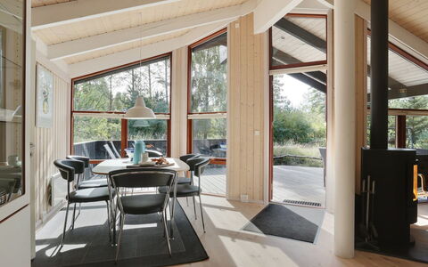 Bernarda - 400M from the Sea: Legna, Casa, Portico, Deck, Latifoglie, Tetto, Color Legno, Pavimento In Legno, Eco Hotel
