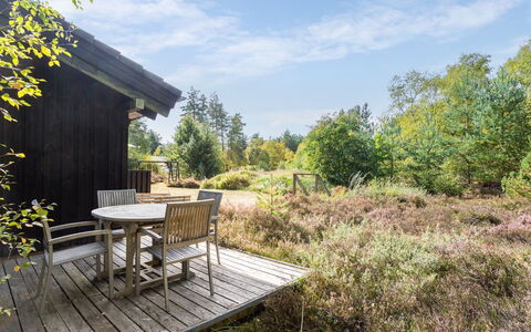 Bernarda - 400M from the Sea: Legna, Casa, Portico, Deck, Latifoglie, Tetto, Color Legno, Pavimento In Legno, Eco Hotel