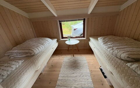 Bernarda - 400M from the Sea: Camera Da Letto, Legna, Letto, Pavimento, Pavimentazione, Interior Design, Lenzuolo, Bedding, Mobilia, Telaio Del Letto