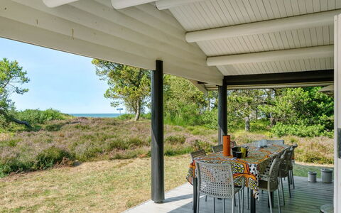 Wimar - 200M from the Sea: Legna, Casa, Portico, Deck, Latifoglie, Tetto, Color Legno, Pavimento In Legno, Eco Hotel
