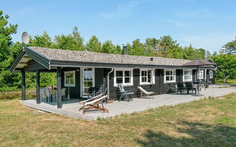 Wimar - 200M from the Sea: Legna, Casa, Portico, Deck, Latifoglie, Tetto, Color Legno, Pavimento In Legno, Eco Hotel