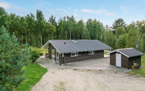 Thomasine - 1.5Km from the Sea: Legna, Casa, Portico, Deck, Latifoglie, Tetto, Color Legno, Pavimento In Legno, Eco Hotel