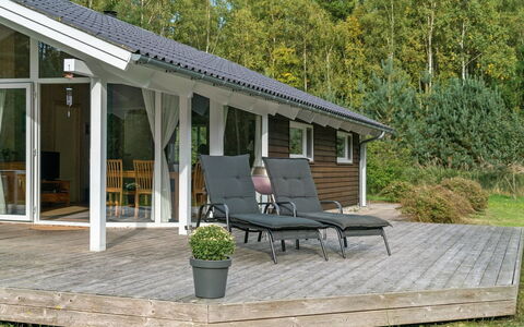 Thomasine - 1.5Km from the Sea: Legna, Casa, Portico, Deck, Latifoglie, Tetto, Color Legno, Pavimento In Legno, Eco Hotel