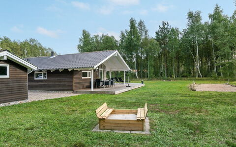 Thomasine - 1.5Km from the Sea: Legna, Casa, Portico, Deck, Latifoglie, Tetto, Color Legno, Pavimento In Legno, Eco Hotel