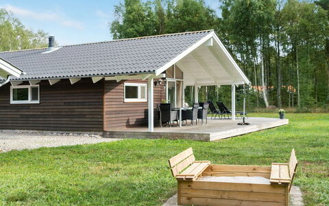 Thomasine - 1.5Km from the Sea: Legna, Casa, Portico, Deck, Latifoglie, Tetto, Color Legno, Pavimento In Legno, Eco Hotel