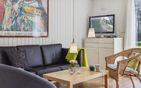 Apoline - 5Km from the Sea: Tetto, Casa, Casa, Villetta, Raccordo, Estate, Driveway, Edifici Giardino, Cortile, Capannone
