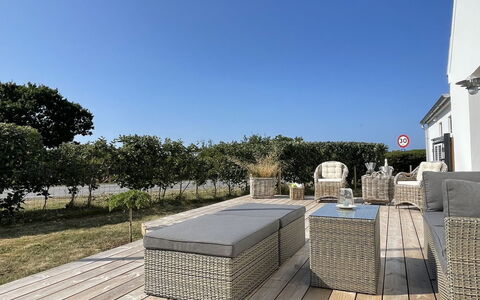 Eivi - 150M from the Sea: Villetta, Capannone, Capanna, Agriturismo, Prateria, Baracca, Fienile, Log Cabin, Edifici Giardino
