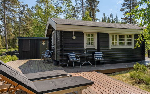 Ascen - 300M from the Sea: Legna, Villetta, Casa, Casa, Porta, Latifoglie, Log Cabin, Deck, Edifici Giardino, Plank