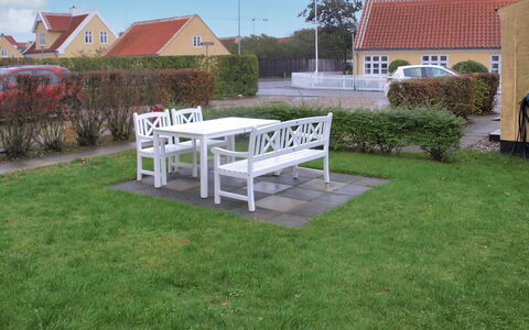 Faustine - 500M from the Sea: Mobilia, Mobili Da Esterno, Giardino, Tavolo Esterno, Panchina, Sedia, Shade, Prato, Landscaping, Cortile
