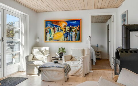 Hialmar - 400M from the Sea: Interior Design, Parete, Mobilia, Pavimentazione, Legna, Soffitto, Pavimento, Soggiorno, Pavimento In Legno, Camera