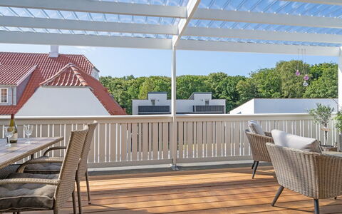 Sylwia - 800M from the Sea: Legna, Materiale Composito, Mobili Da Esterno, Shade, Deck, Portico, Balcone, Eco Hotel, Latifoglie, Color Legno