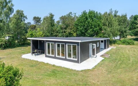 Sighmund - 530M from the Sea: Erba, Casa, Tetto, Casa, Villetta, Arbusto, Lotto, Area Rurale, Agriturismo, Groundcover