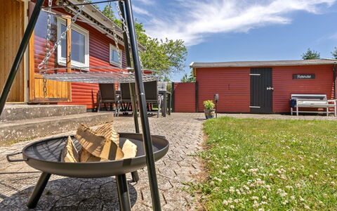 Hege - 450M from the Sea: Zona Residenziale, Tetto, Sobborgo, Driveway, Estate, Camino