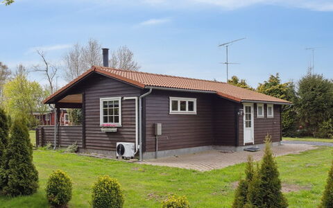 Undis - 660M from the Sea: Tetto, Casa, Casa, Villetta, Raccordo, Estate, Driveway, Edifici Giardino, Cortile, Capannone