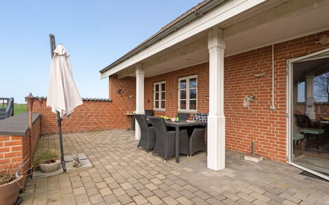 Delina - 200M from the Sea: Zona Residenziale, Tetto, Sobborgo, Driveway, Estate, Camino