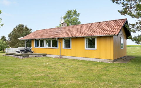 Janne - 400M from the Sea: Legna, Color Legno, Plank, Latifoglie, Villetta, Deck, Raccordo, Shade, Pavimento In Legno, Edifici Giardino