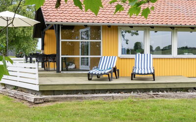 Janne - 400M from the Sea