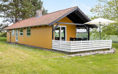 Janne - 400M from the Sea