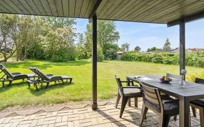 Veljan - 400M from the Sea