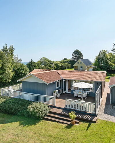 Lillan - 250M from the Sea
