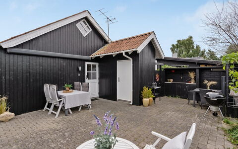 Ajvi - 50M from the Sea