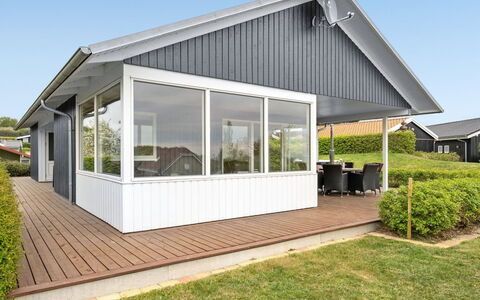 Ankarl - 700M from the Sea: Tetto, Casa, Casa, Villetta, Porta, Raccordo, Deck, Portico, Plank, Latifoglie