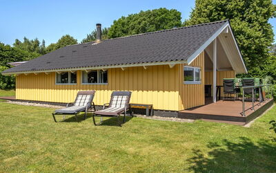 Hwiting - 200M from the Sea