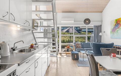 Soufiane - 100M from the Sea: Interior Design, Mobilia, Pavimentazione, Legna, Cucina, Pavimento, Soffitto, Divano, Camera, Soggiorno