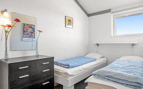 Soufiane - 100M from the Sea: Pavimento, Camera Da Letto, Pavimentazione, Interior Design, Soffitto, Letto, Camera, Mobilia, Lenzuolo, Bedding