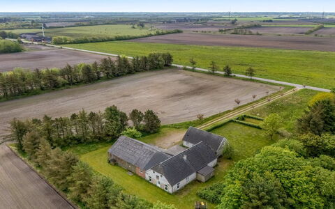 Merrit - 4.6Km to the Fjord: Plain, Fotografia Aerea, Paesaggio, Pascolo, Campo, Area Rurale, Visione Globale, Lotto, Insediamento Umano, Azienda Agricola
