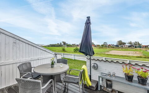 Tofan - 100M to the Fjord: Casa, Deck, Estate, Shade, Plank, Cortile, Villa, Balcone, Raccordo, Mobili Da Esterno