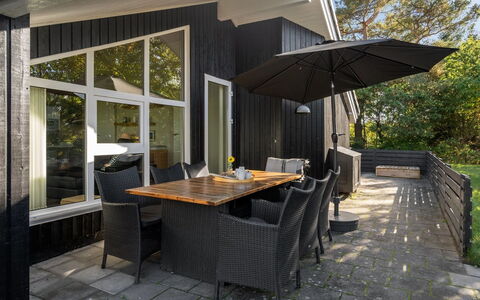 Merja - 3Km from the Sea: Legna, Casa, Portico, Deck, Latifoglie, Tetto, Color Legno, Pavimento In Legno, Eco Hotel