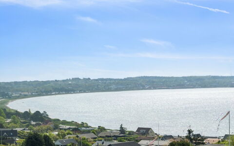 Talika - 700M from the Sea: Tetto, Casa, Casa, Villetta, Raccordo, Estate, Driveway, Edifici Giardino, Cortile, Capannone