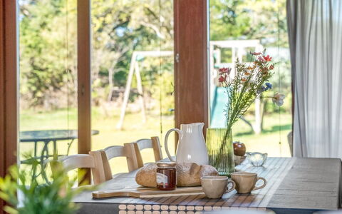 Frandsine - 800M from the Sea: Mobilia, Interior Design, Legna, Tavolo, Sedia, Tavola, Cucina & Sala Da Pranzo Tavolo, Sala Da Pranzo, Illuminazione, Serveware