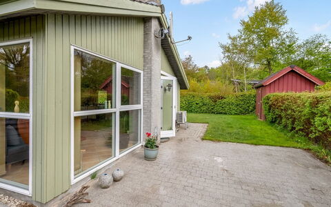 Anselm: Tetto, Casa, Casa, Villetta, Raccordo, Estate, Driveway, Edifici Giardino, Cortile, Capannone