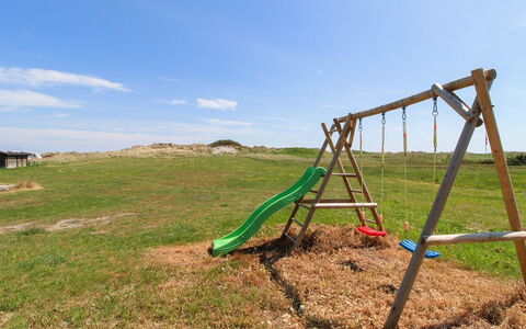 Edmer - 50M from the Sea: Tetto, Casa, Casa, Villetta, Raccordo, Estate, Driveway, Edifici Giardino, Cortile, Capannone