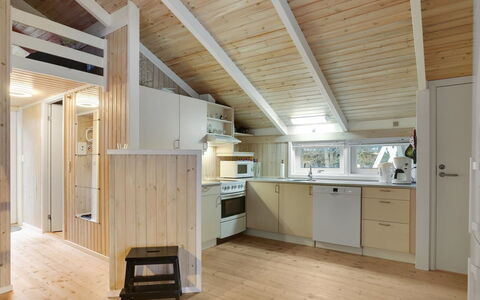 Arwed - from the Sea: Legna, Soffitto, Interior Design, Pavimentazione, Pavimento, Cucina, Camera, Mobilia, Casa, Controsoffitto