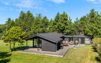 Litle - 600M from the Sea