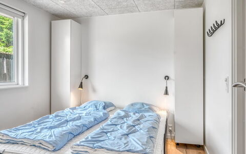 Jurien - 450M from the Sea: Soffitto, Legna, Camera Da Letto, Interior Design, Pavimentazione, Pavimento, Camera, Letto, Lenzuolo, Bedding