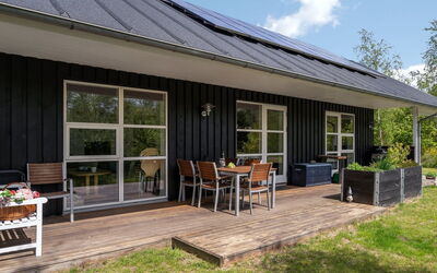 Berta - 300M from the Sea